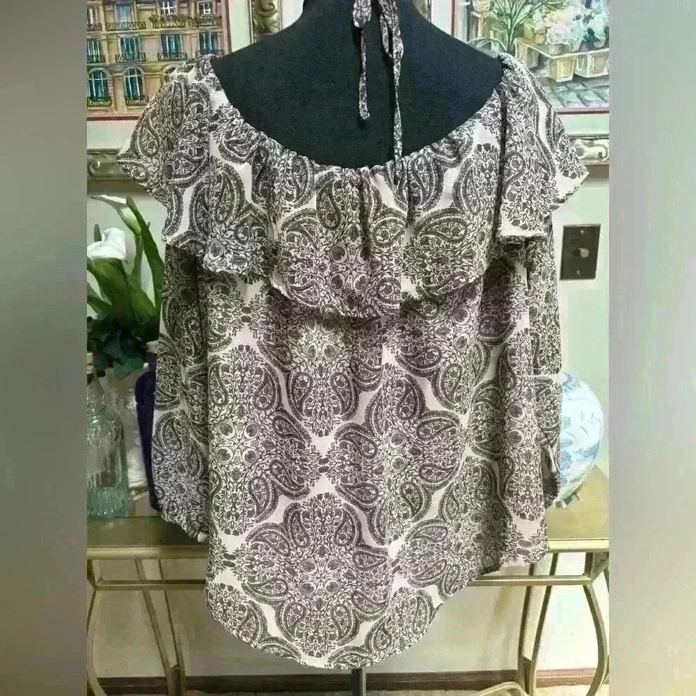 BELLE & SKYE RUFFLE COLD SHOULDER SHEER SLEEVE HALTER SUMMER BLOUSE SIZE 1X 💗 - Picture 3 of 8